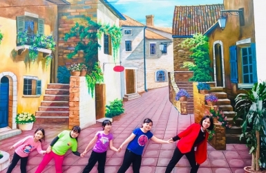 Hà Nội: thầy giáo biến tường trường học thành những bức tranh tuyệt đẹp