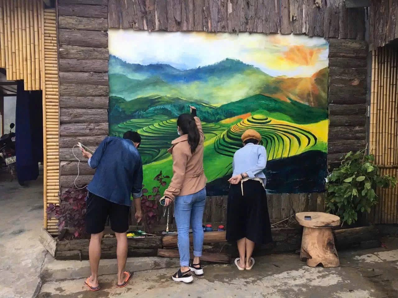 vẽ tranh tường homestay
