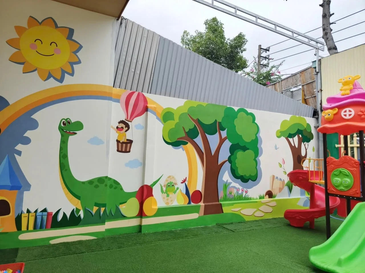 vẽ tranh tường ngoài trời